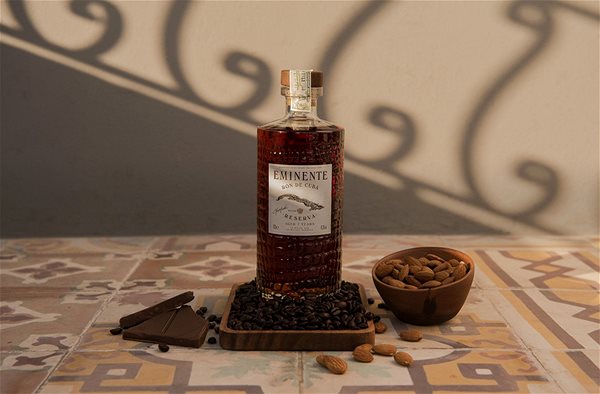 Eminente Reserva 7Y 0.7L 41.3% rum.