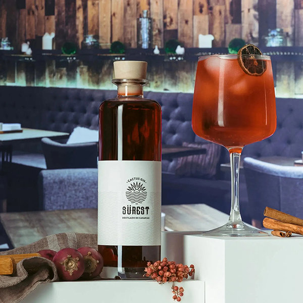 Bernardo's Cactus Sürest 0.7L 39% ABV gin.