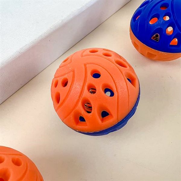 Loptička pre mačky ANNAM Hrkajúca guľa pre mačky 4,5 cm, 4 ks, oranžovo-modrá ...