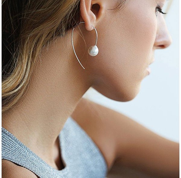 ANNA PERLY Modern women's drop earrings in rhodium-plated silver with genuine Kasumi pearls (Ag 925/1000; 4.6g).