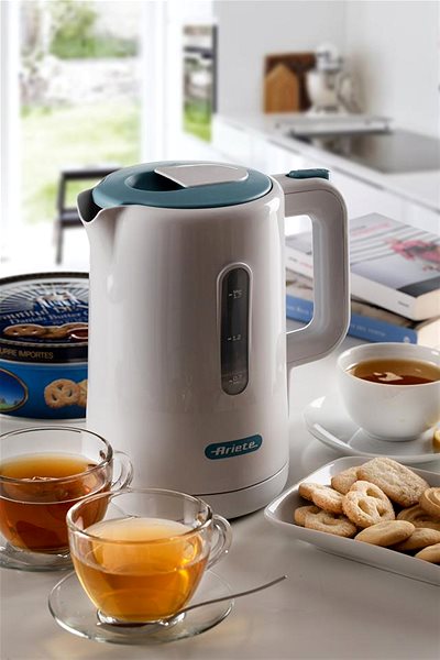 Electric kettle Ariete Breakfast 2846/01 white .