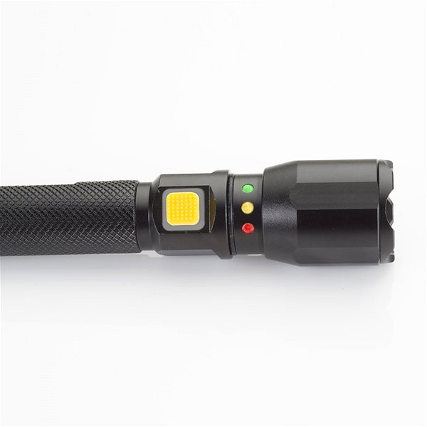 LED svítilna Caterpillar LED CREE® zaostřovací kapesní svítilna CT2100 Screen