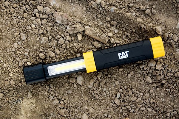 LED svítilna Caterpillar teleskopická svítilna COB LED CAT® CT3110 Lifestyle