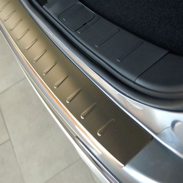 Ochranná lišta hrany kufru Alu-Frost Nerezový kryt prahu zadních dveří VW T6 Transporter / T6 Multivan ...