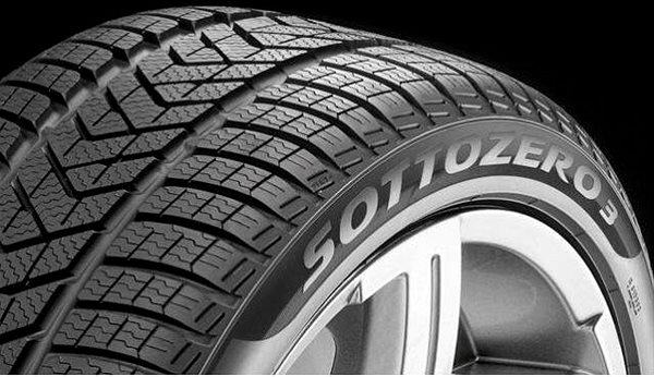 Zimná pneumatika Pirelli WINTER SOTTOZERO 3 255/45 R19 104 V Zosilnená Zimná ...