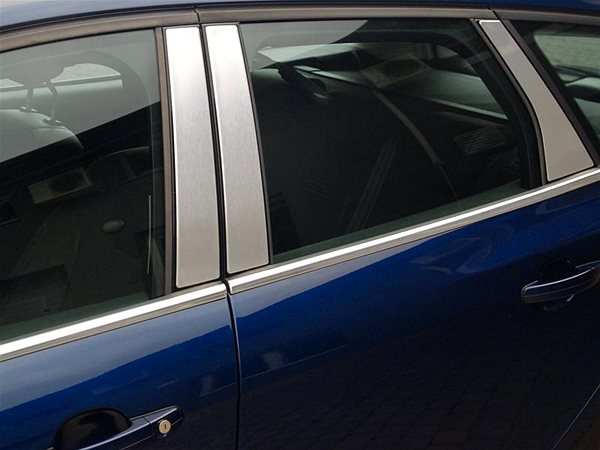 Kryt bočných stĺpikov Alufrost Alu kryty dverných stĺpikov pre Mazda 6 III kombi .