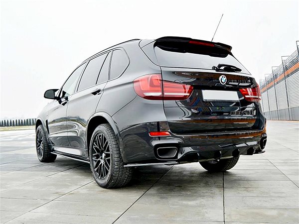 Spoiler Maxton Design diffusers under side sills for BMW X5 F15 M-Pack, black glossy ABS plastic.