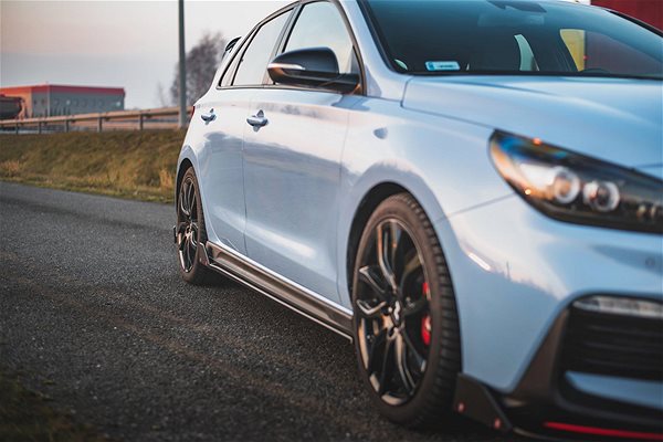 Spoiler Maxton Design diffusers under side sills with wings ver.5 for Hyundai i30 N Mk3 .