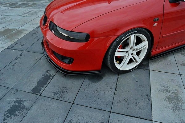 Spoiler Maxton Design spoiler under front bumper ver.1 for Seat Leon Cupra Mk1, black glossy ABS plastic .