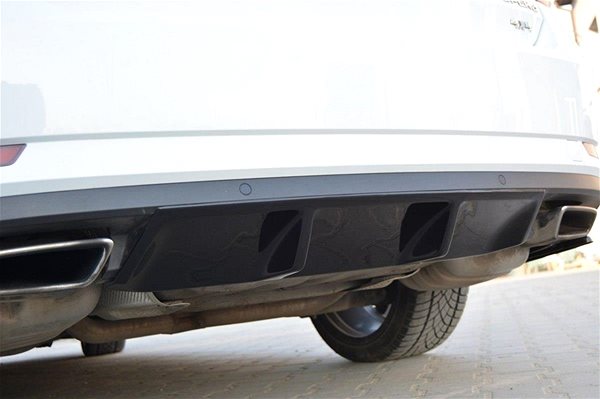 Spoiler Maxton Design rear bumper insert for Skoda Superb Mk3, Mk3 FL, black glossy ABS plastic .