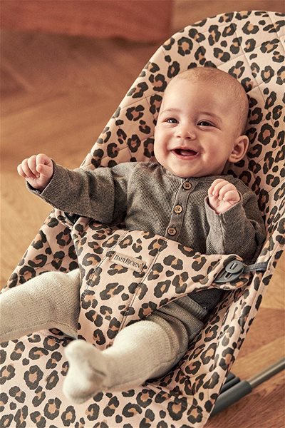 Detské ležadlo Babybjörn Bliss Beige Leopard print cotton Lifestyle