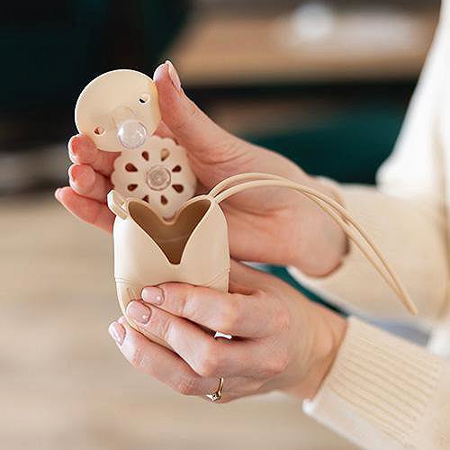 BabyOno pacifier sleeve pacifier sleeve, beige .