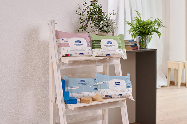 CHICCO baby wet wipes, 72 pcs, lightly perfumed.