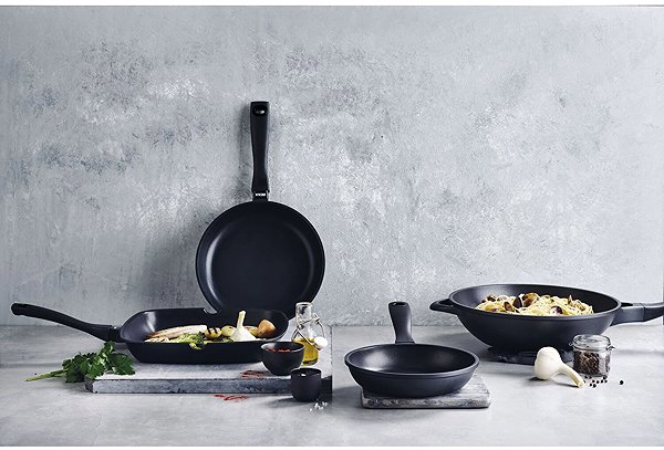 Wok Pan BEKA Energy C Wok pan with non-stick surface, diameter 300 mm Lifestyle