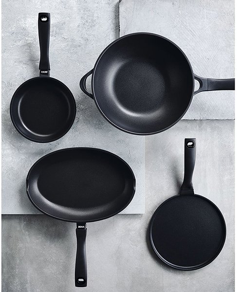 Wok Pan BEKA Energy C Wok pan with non-stick surface, diameter 300 mm Lifestyle 2
