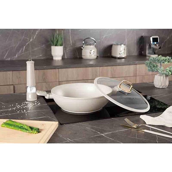 Wok Pan BERLINGERHAUS Wok with titanium surface and lid 30 cm Sahara Collection Lifestyle