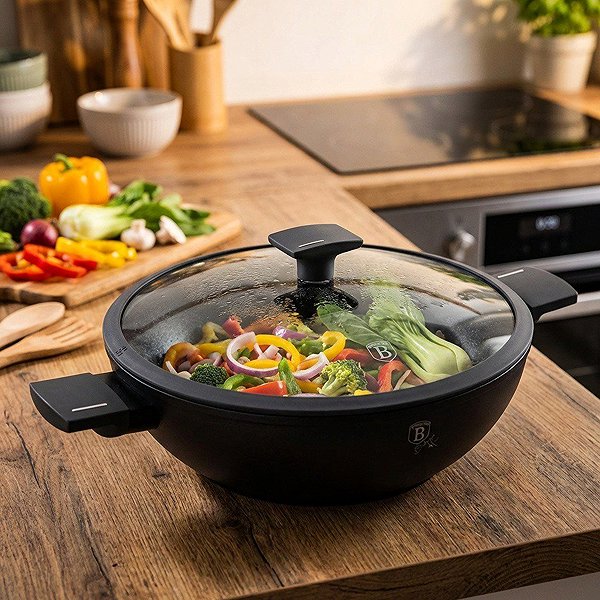 Wok Pan BerlingerHaus Antracit Collection WOK pan with titanium surface and lid 30 cm Lifestyle