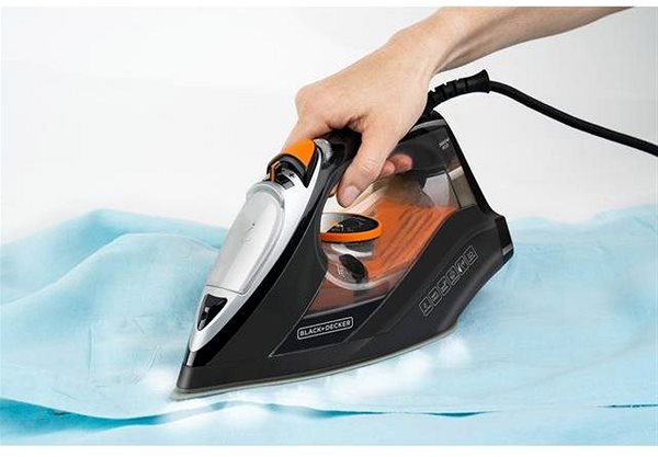 Iron BLACK+DECKER BXIR2601E Lifestyle