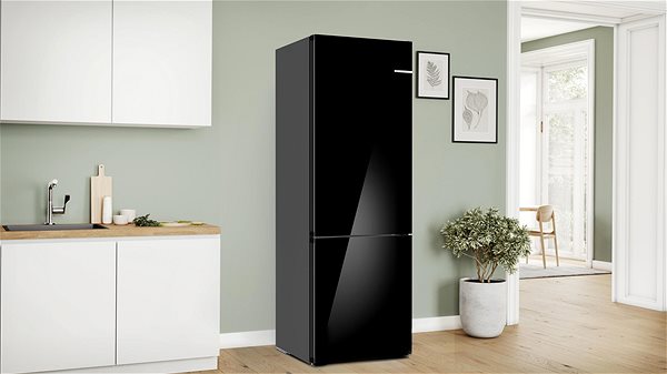 BOSCH KGN49LBCF refrigerator .
