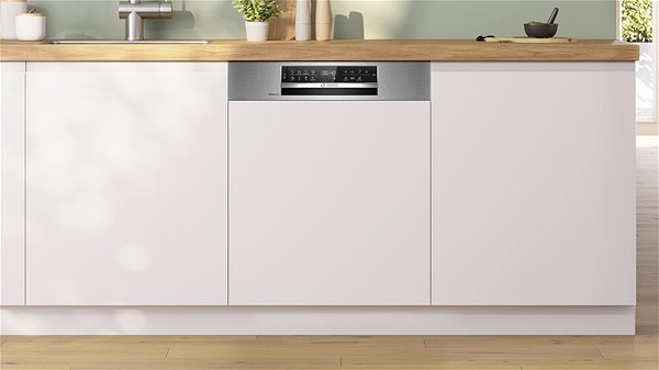 BOSCH SMI6ZCS16E built-in dishwasher.