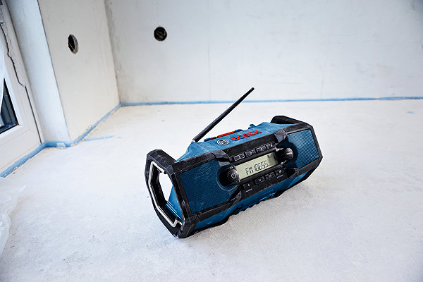 Radio BOSCH Professional Workshop radio AKU GPB18V-3C, 0.601.4A3.200 (without AKU) ...