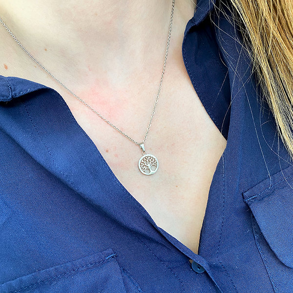 BRUNO Simple Tree of Life Necklace.