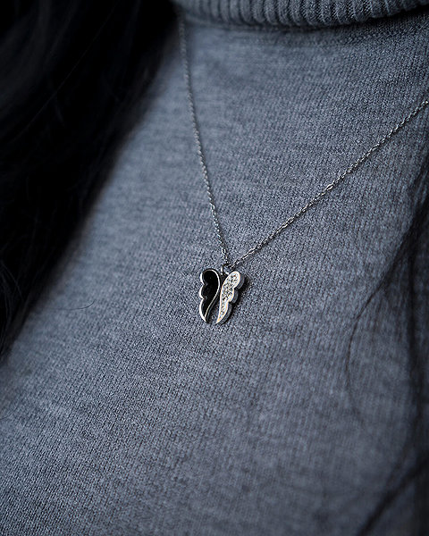 BRUNO Necklace Angel Wings with Black Stones.