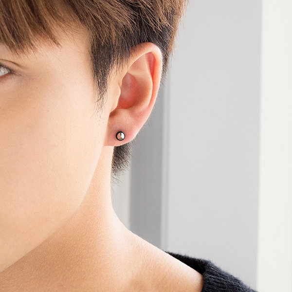 Bruno SPIKE earrings.