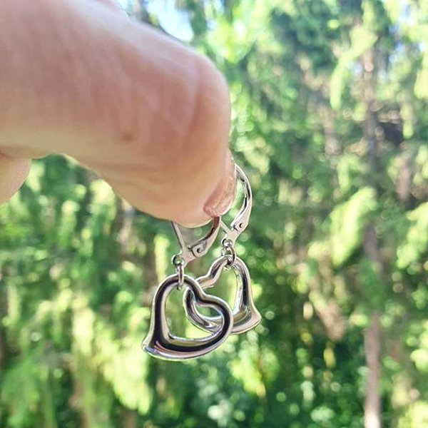 Bruno Dangle Earrings HEARTS.