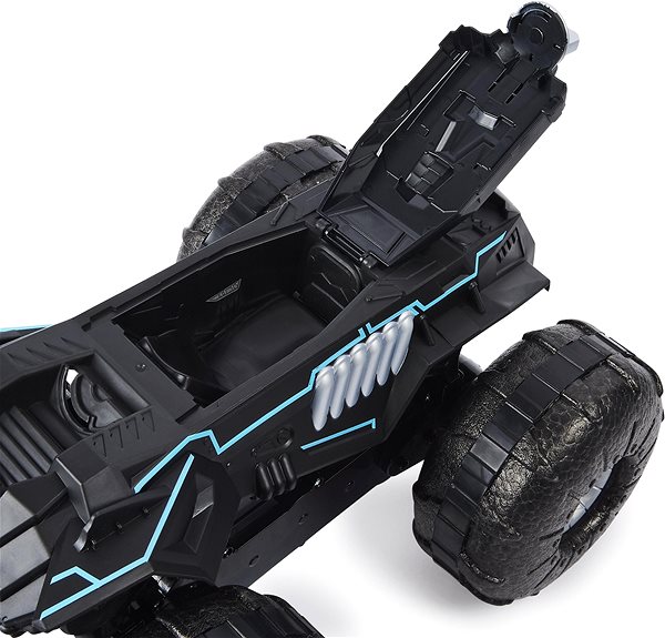 RC autó Batman RC Batmobile terepre és vízre + 10 cm-es figura páncélzattal Jellemzők/technológia