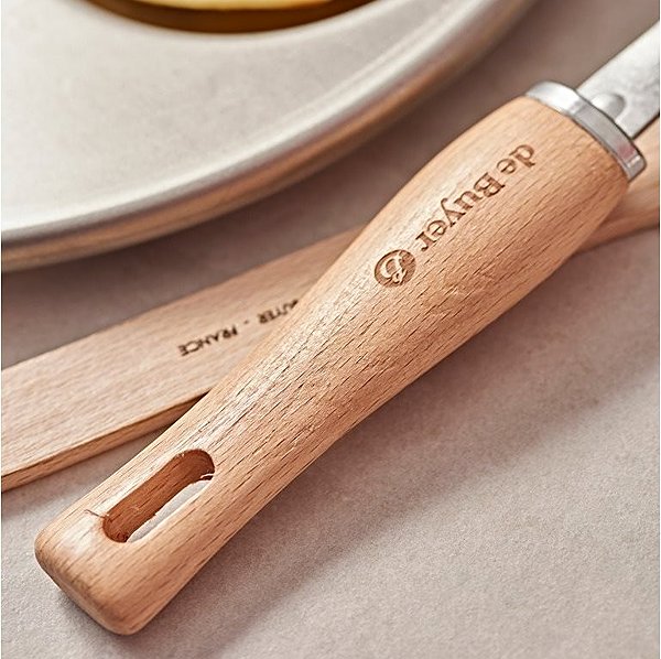 Pfannenwender de Buyer 2701.06 B BOIS Pfannenwender mit Löchern Lifestyle