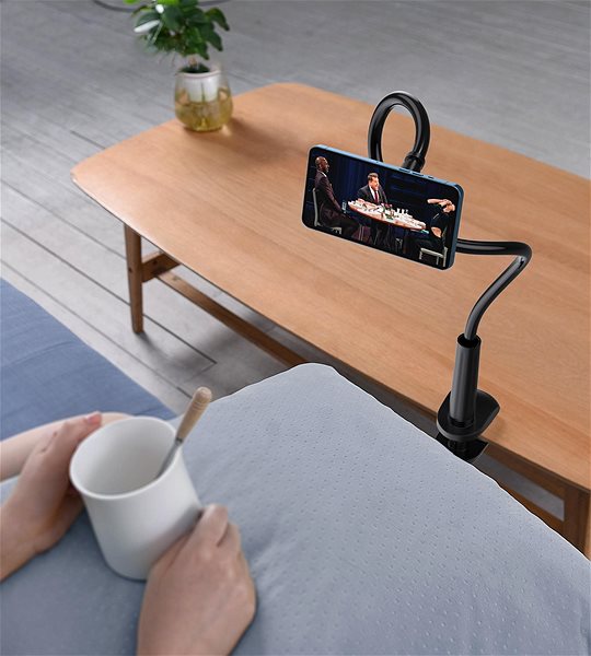 Handyhalterung ChoeTech Magnetic Desktop Flexible-Arm Holder for iPhone 12 / 13 / 14 Series Black Lifestyle