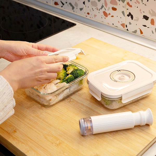 Vacuum Sealer COMPACTOR Manual pump for Aspifresh glass vacuum food jars Lifestyle