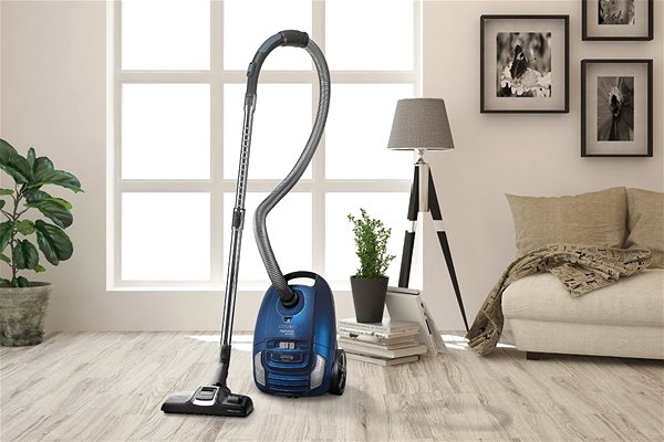 Bagged Vacuum Cleaner CONCEPT VP8223 REFRESH Animal 700 W Lifestyle