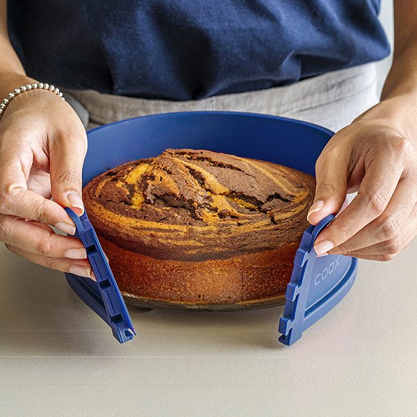 Baking Mould COOX Spring mould diameter 18 cm with glass base and feet, blue Lifestyle