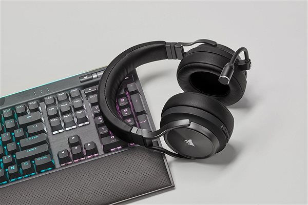 Vezeték nélküli fül-/fejhallgató Corsair Virtuoso RGB Wireless XT Lifestyle