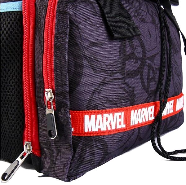School backpack CERDÁ GROUP Marvel Avengers: Superheroes with buckles .