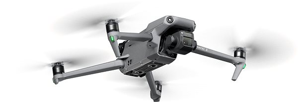 Drohne DJI Mavic 3 Fly More Combo Lifestyle