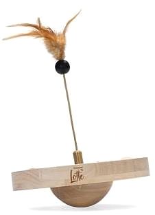 Interactive cat toy Designed by Lotte fun Winni toy 22 × 30 × 22 cm .