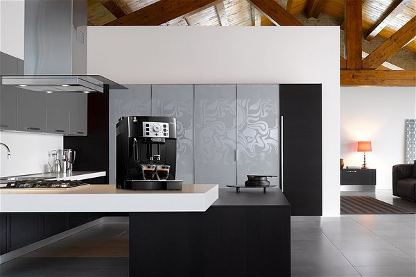 Automatic Coffee Machine De'Longhi Magnifica Compact ECAM 22.112. B Lifestyle