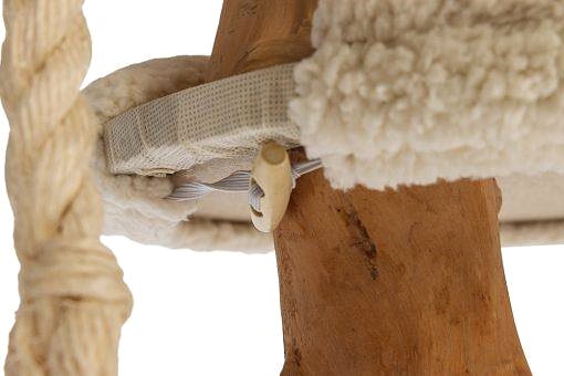 Cat scratching post Designed by Lotte Vanja, cream, 40 × 87,5 × 40 cm .