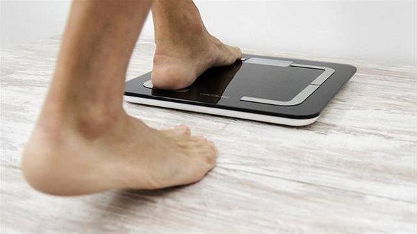Cecotec 4090 Surface Precision 9500 personal scale.