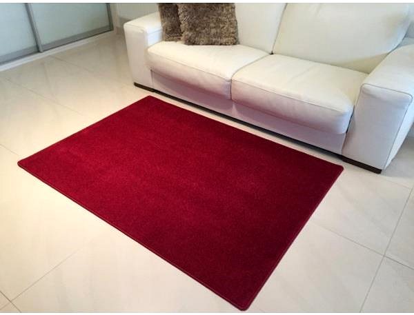 Koberec Kusový vínovo červený koberec Eton 120 × 160 cm ...