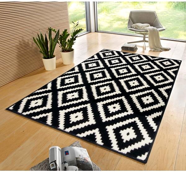 Koberec Kusový koberec Hamla 105477 Black Cream 80 × 200 cm ...