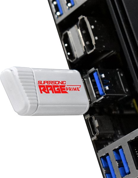 USB Stick Patriot Supersonic Rage Prime 1TB Lifestyle