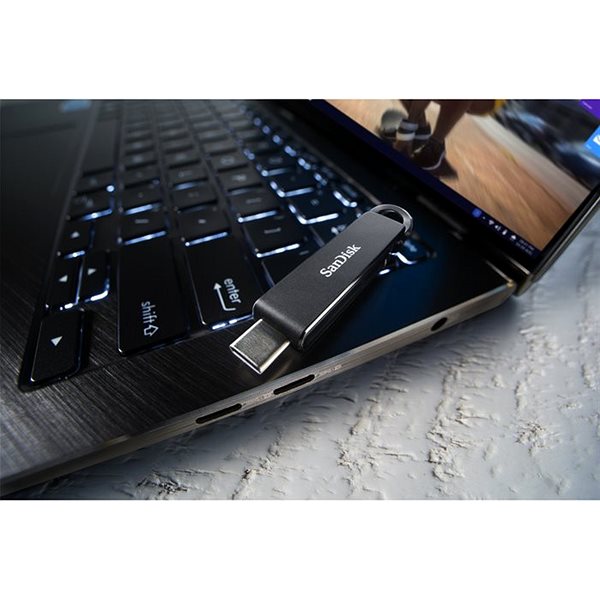 USB kľúč SanDisk Ultra USB Type-C Flash Drive 64GB Lifestyle