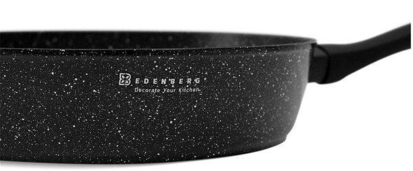 Pan Edenberg Pan with lid EB-232930, 30 cm .