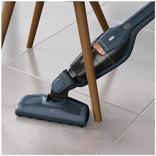 Electrolux EERC75SW Ergorapido Classic stick vacuum cleaner.