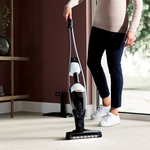 Upright Vacuum Cleaner Electrolux PQ92-ALGS Lifestyle