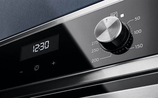 Oven & Cooktop Set ELECTROLUX 600 PRO SteamBake EOD5H70X + ELECTROLUX 700 PRO StepPower KGU64361X Features/technology